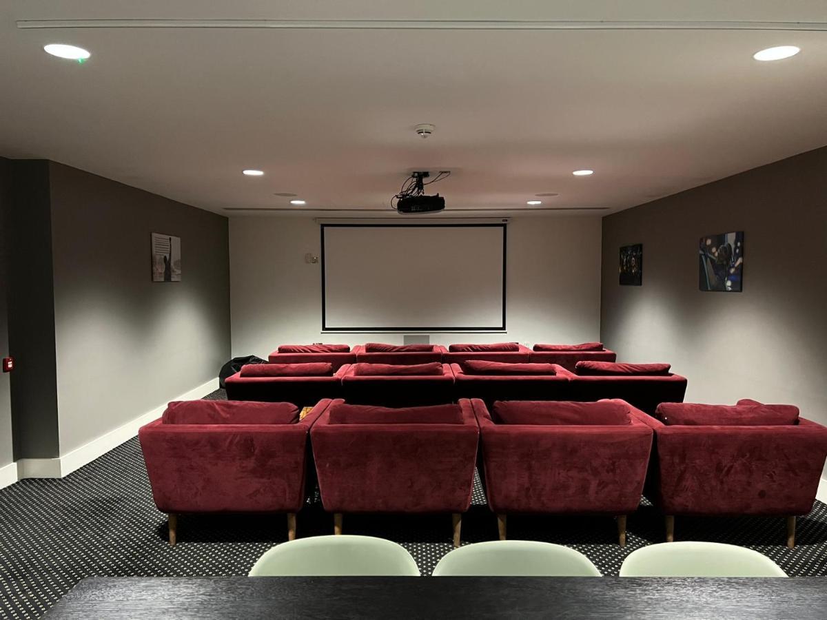 Beautiful Stay In Central Wembley Лондон Экстерьер фото